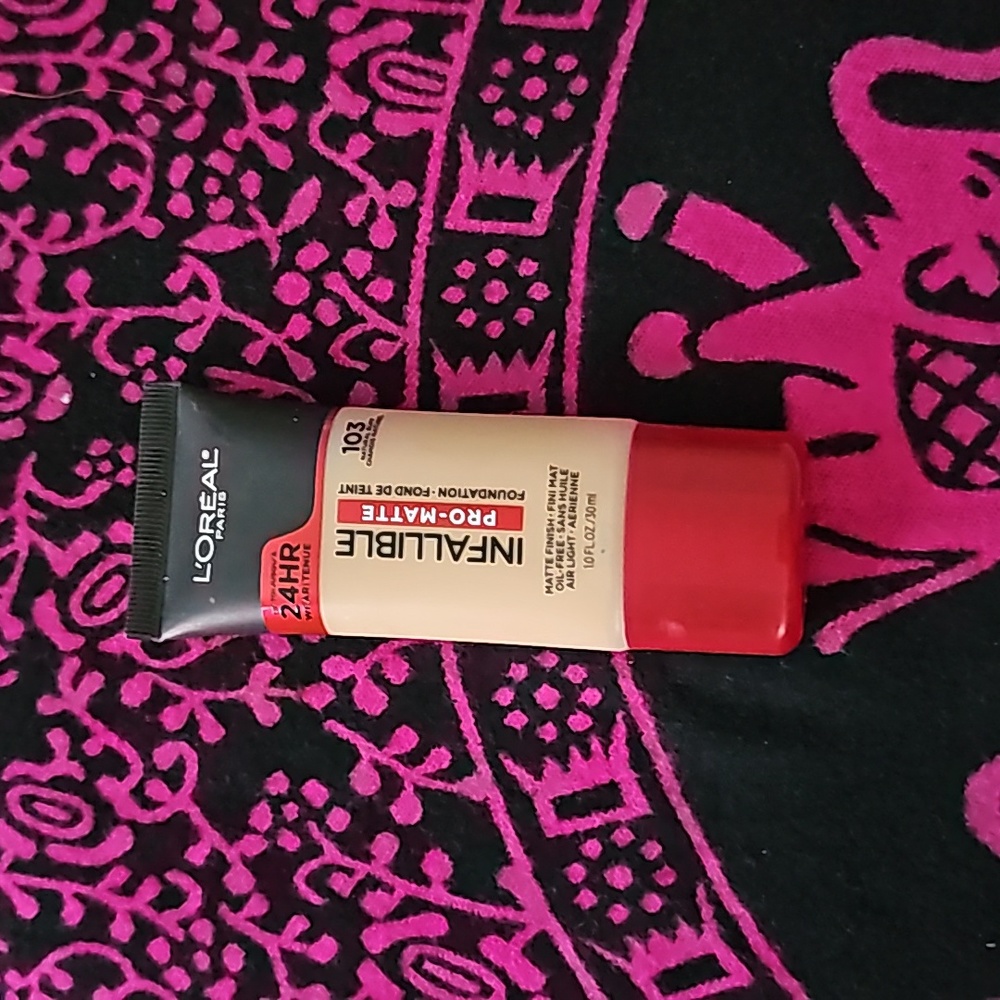 L'OREAL Infallible pro-matte foundation